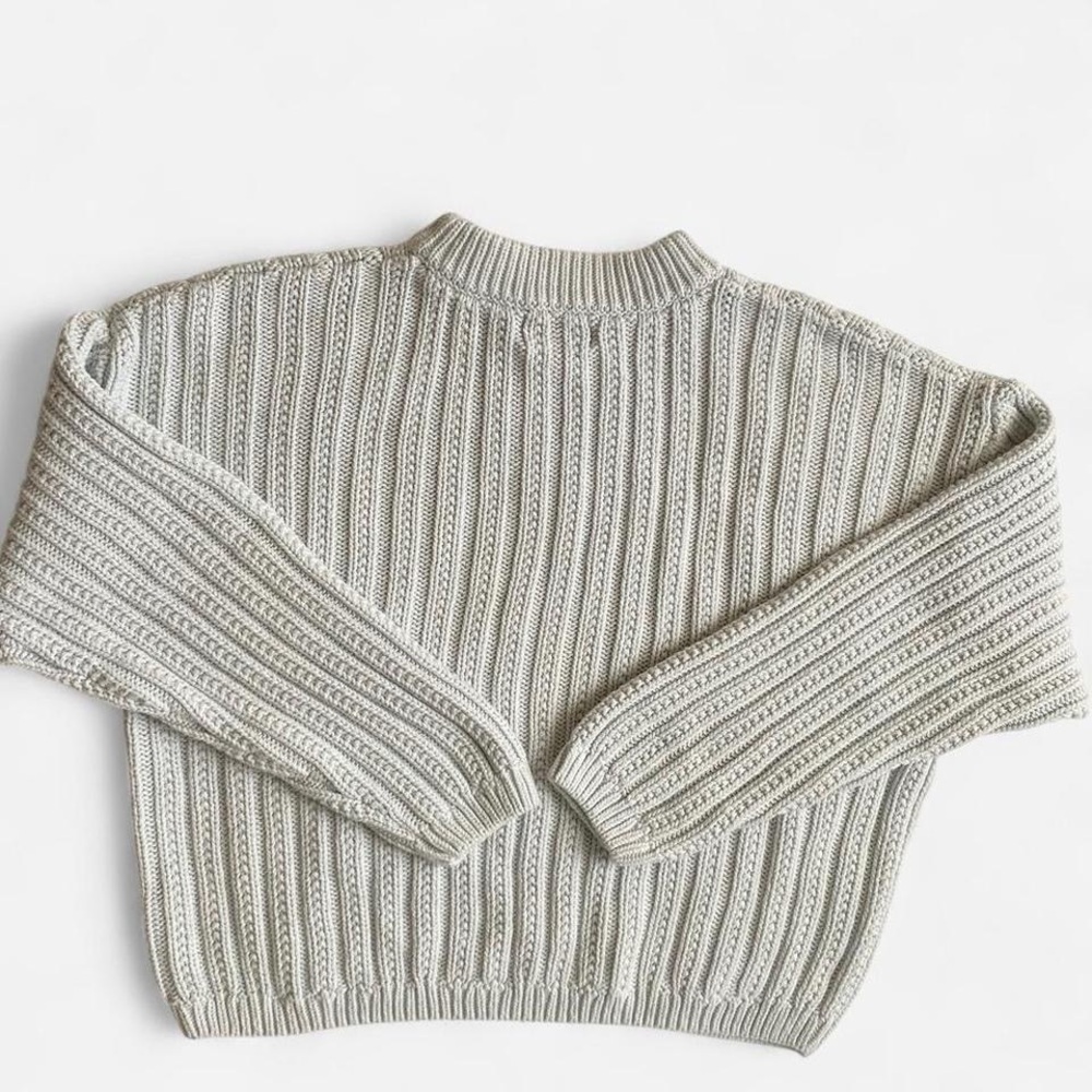Universal Thread cozy pale blue sweater - Picture 2 of 8